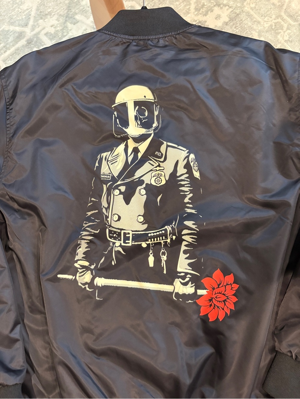 Obey Propaganda No. 89 Satin Bomber Jacket M Black Riot Cop Skull Red Flower